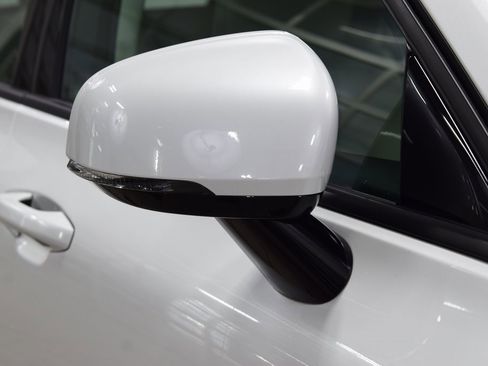 Used 2020 Volvo V60 T5 Momentum w/ Premium Package image 14