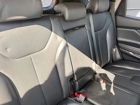 Used 2019 Hyundai Santa Fe Limited image 16