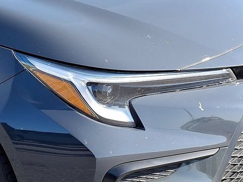 Used 2023 Toyota Corolla SE FWD image 29