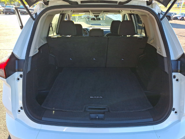 Used 2024 Nissan Rogue S FWD image 29