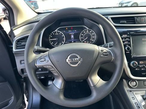 Used 2022 Nissan Murano S image 17