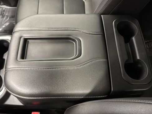 Used 2021 Chevrolet Silverado 2500 LTZ w/ Z71 Chrome Sport Edition AWD/4WD image 19