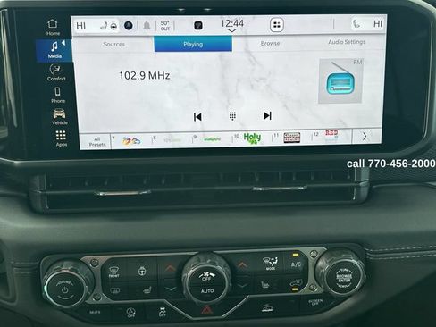 Used 2025 Jeep Gladiator Mojave w/ Convenience Group AWD/4WD image 13