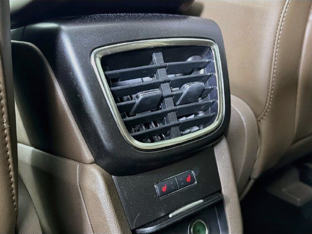 Used 2016 Lincoln MKX Reserve w/ Luxury Package FWD image 27
