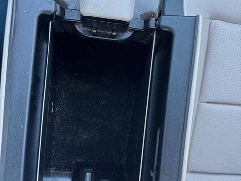 Used 2014 Mercedes-Benz E 350 4MATIC Sedan w/ Premium 1 Package image 37