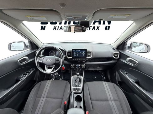Used 2021 Hyundai Venue SEL image 20