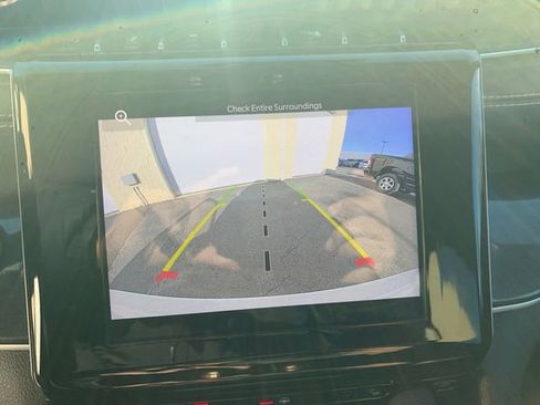 Used 2023 Jeep Grand Cherokee Altitude image 32