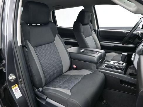 Used 2014 Toyota Tundra SR5 w/ SR5 Upgrade Package image 28