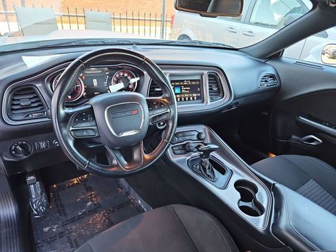 Used 2023 Dodge Challenger GT image 9