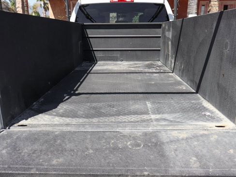 Used 2021 RAM 2500 Tradesman w/ Chrome Appearance Group image 8