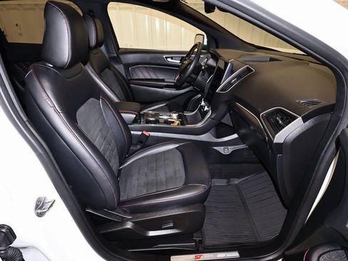 Certified 2023 Ford Edge ST-Line w/ Cargo Accessory Package image 20