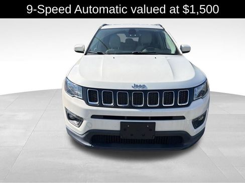 Used 2019 Jeep Compass Latitude w/ Popular Equipment Group AWD/4WD image 2
