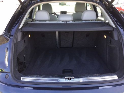 Used 2015 Audi Q3 2.0T Prestige w/ Prestige Package image 17