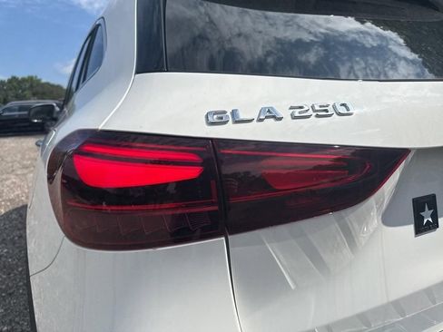 Used 2026 Mercedes-Benz GLA 250 4MATIC image 8