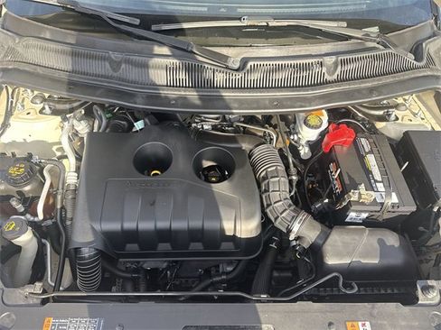 Used 2018 Ford Explorer XLT image 25