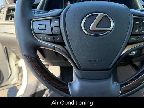Used 2020 Lexus ES 350 w/ Premium Package FWD image 10