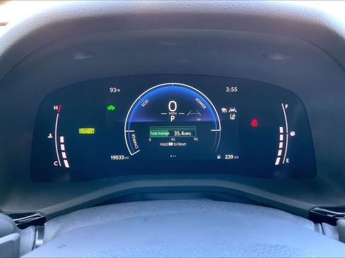 Used 2025 Toyota Camry SE FWD image 26
