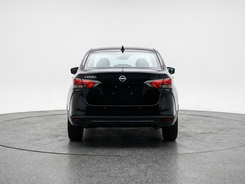 Used 2025 Nissan Versa SV image 7