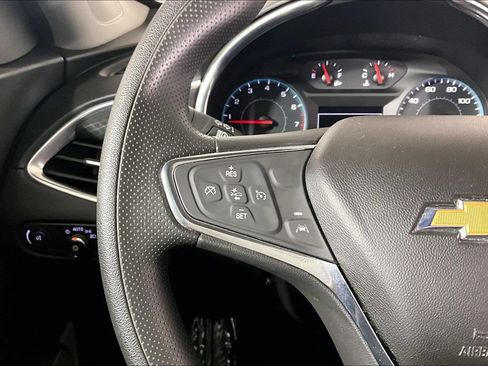 Used 2021 Chevrolet Malibu LT FWD image 17