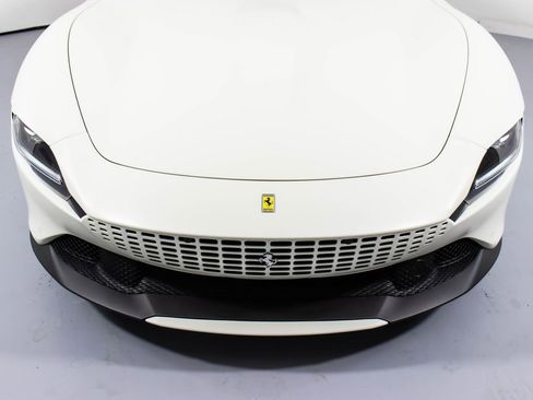 Certified 2022 Ferrari Roma image 13