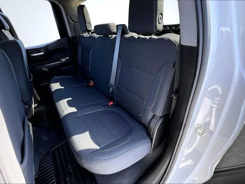 Used 2021 Chevrolet Silverado 1500 LT image 22