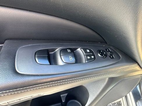 Used 2014 Nissan Pathfinder Platinum w/ Platinum Premium Package AWD/4WD image 9