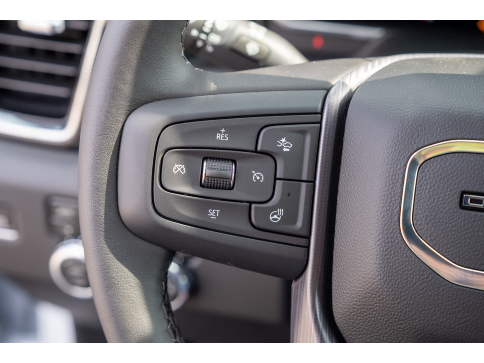 New 2026 GMC Sierra 2500 Denali Ultimate w/ LPO, Black Badging Package AWD/4WD image 19