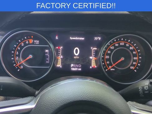 Used 2022 Jeep Wrangler Unlimited Sahara AWD/4WD image 19