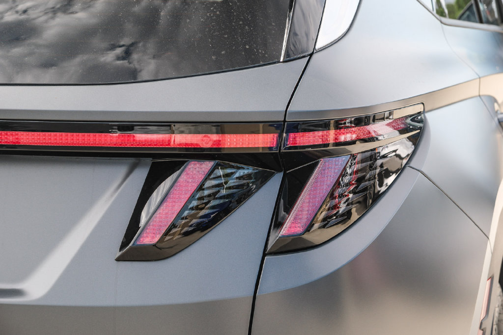 New 2025 Hyundai Tucson Limited FWD image 7