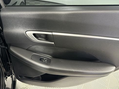 Used 2025 Hyundai Sonata SE FWD image 26