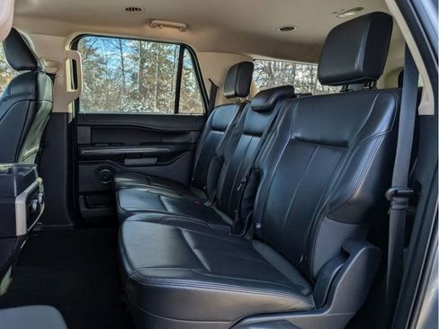 Used 2024 Ford Expedition Max XLT AWD/4WD image 15
