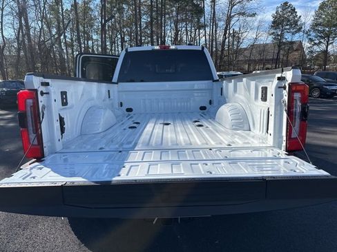 New 2026 Ford F450 Platinum w/ FX4 Off-Road Package image 22