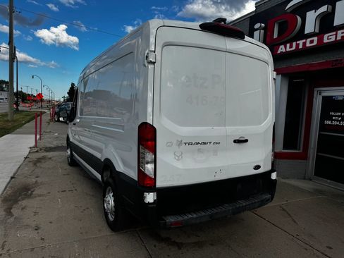 Used 2023 Ford Transit 250 Medium Roof AWD w/ Load Area Protection Package image 5