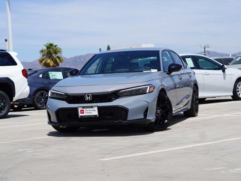 Used 2025 Honda Civic Sport image 3