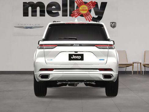 New 2024 Jeep Grand Cherokee Overland w/ Trailer Tow Package image 10