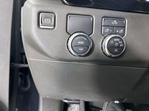 Used 2024 GMC Sierra 1500 Elevation RWD image 18