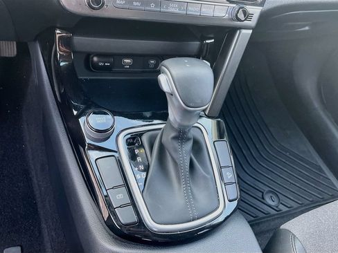 Used 2026 Kia Seltos S FWD image 17