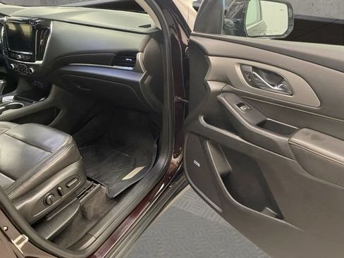 Used 2020 Chevrolet Traverse LT w/ LT Premium Package AWD/4WD image 20