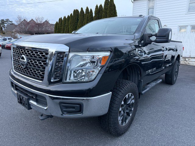 Used 2017 Nissan Titan SV AWD/4WD image 5