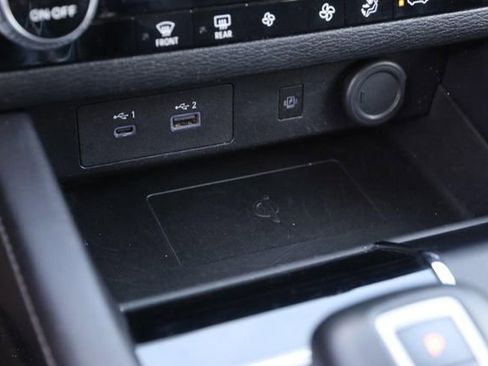 Used 2024 Mitsubishi Outlander SE FWD image 21