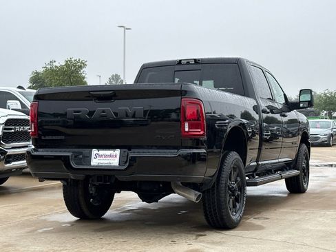 New 2026 RAM 2500 Laramie AWD/4WD image 9
