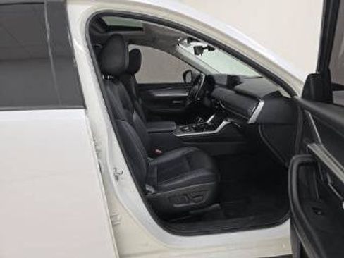 Used 2024 MAZDA CX-90 Plug-In Hybrid w/ Preferred AWD/4WD image 19