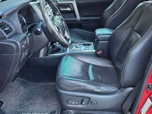Used 2014 Toyota 4Runner Limited image 11