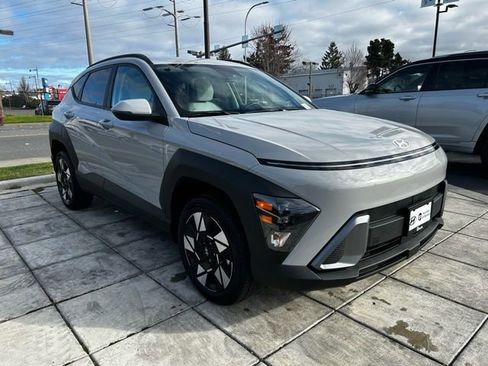 Certified 2025 Hyundai Kona SEL image 4