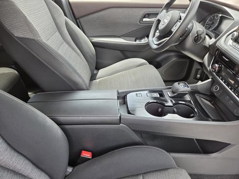 Used 2022 Nissan Rogue SV FWD image 31