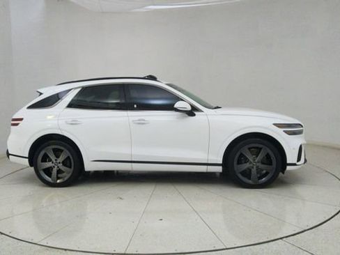 Used 2023 Genesis GV70 3.5T Sport w/ Sport Prestige Package AWD/4WD image 62