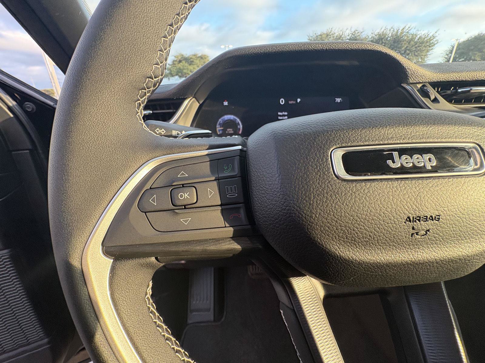 New 2027 Jeep Grand Cherokee Laredo X RWD image 14