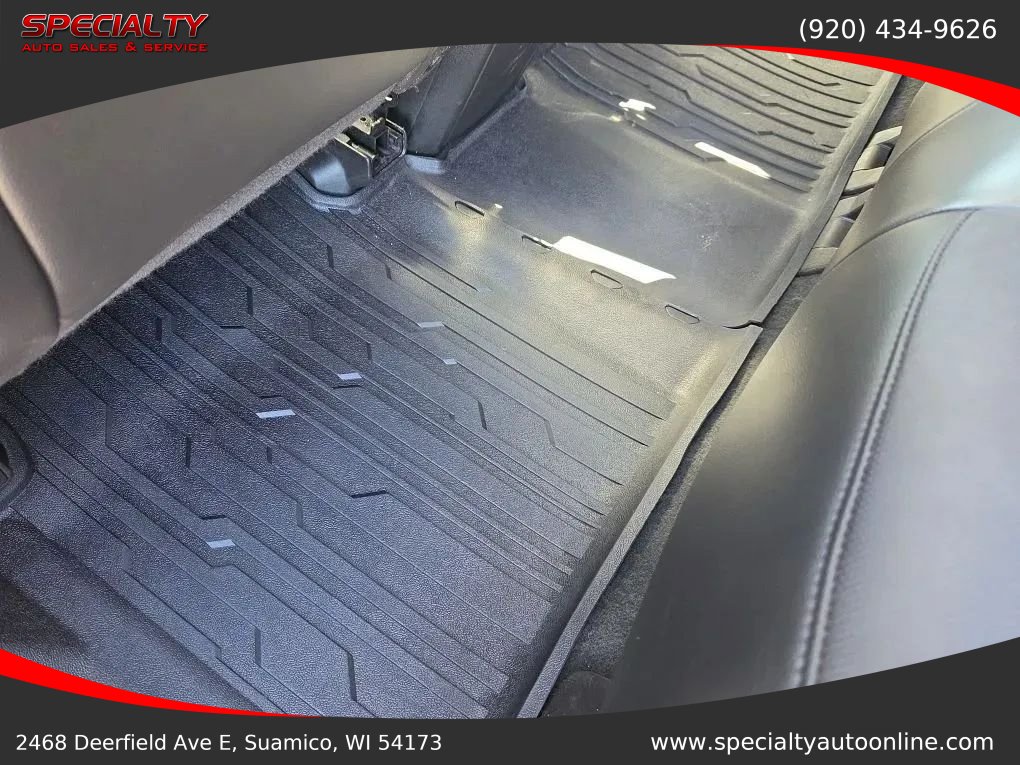 Used 2017 GMC Acadia Denali w/ Technology Package AWD/4WD image 33