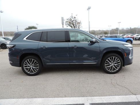 New 2026 Buick Enclave Avenir w/ Super Cruise Package image 4
