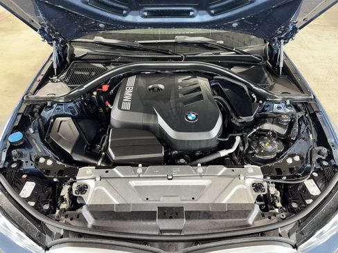 Used 2025 BMW 330i Sedan w/ Convenience Package image 34